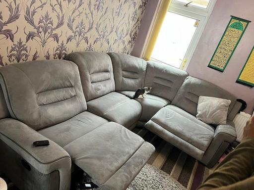 Buy & Sell West Midlands Birmingham - Photos for Recliner sofa