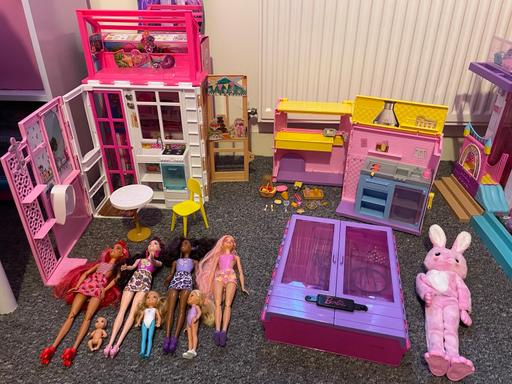 Buy & Sell Merseyside Liverpool - Photos for Foldable Barbie house, lemonade truck, closet