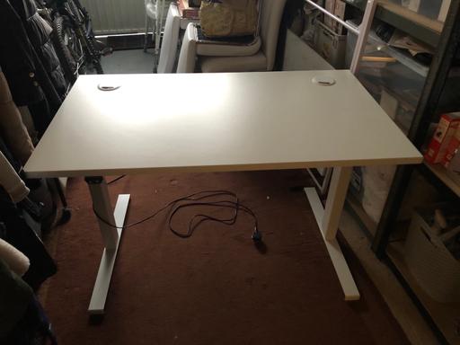 Buy & Sell Cheshire West and Chester Davenham - CW9 - Photos for LINAK White Adjustable Sit/Stand Desk