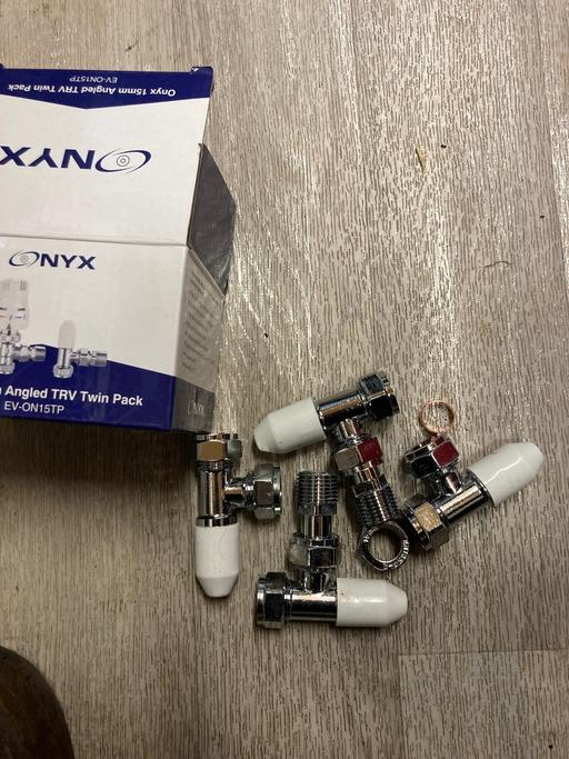 Buy & Sell South West London Norbury - South West London - Photos for 15 mum radiator valves