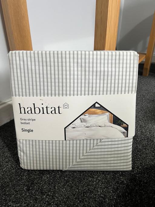 Buy & Sell West Midlands Birmingham - Photos for Habitat Grey Stripe Bedset