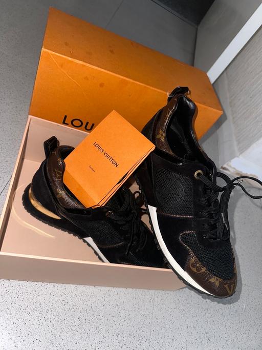 Buy & Sell North London Upper Edmonton - North London - Photos for Lv Run away trainers