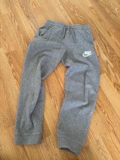 Buy & Sell Cheshire West and Chester Northwich - CW9 - Photos for Junior Nike jogging pants