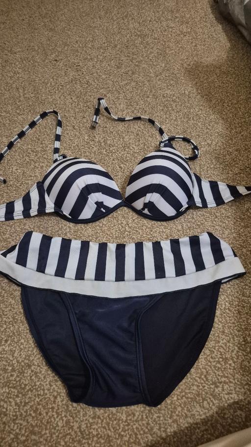 Buy & Sell Barking and Dagenham Romford - Barking and Dagenham - Photos for two pieces swimsuit