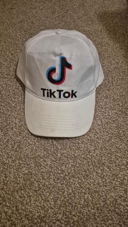 Buy & Sell Barking and Dagenham Romford - Barking and Dagenham - Photos for tik tok cap