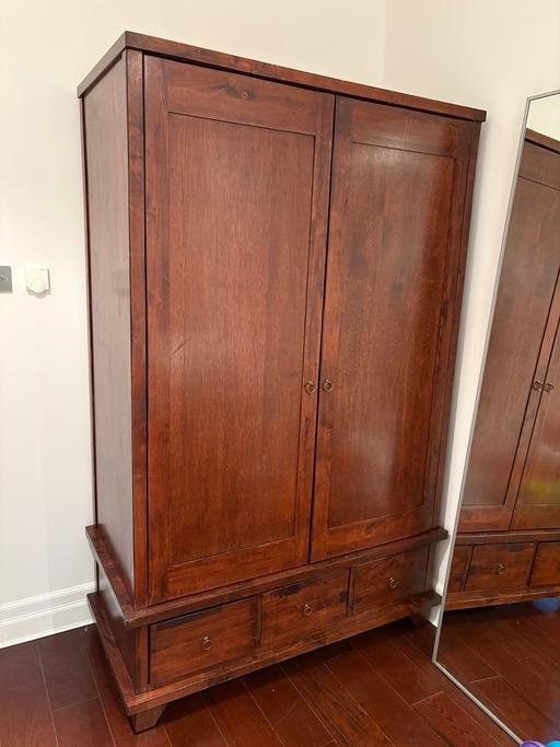 Buy & Sell South West London Roehampton - South West London - Photos for Willis & Gambier mahogany wardrobe