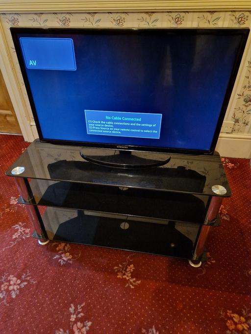 Buy & Sell Merseyside Liverpool - Photos for 32 inch Samsung TV & stand/cabinet