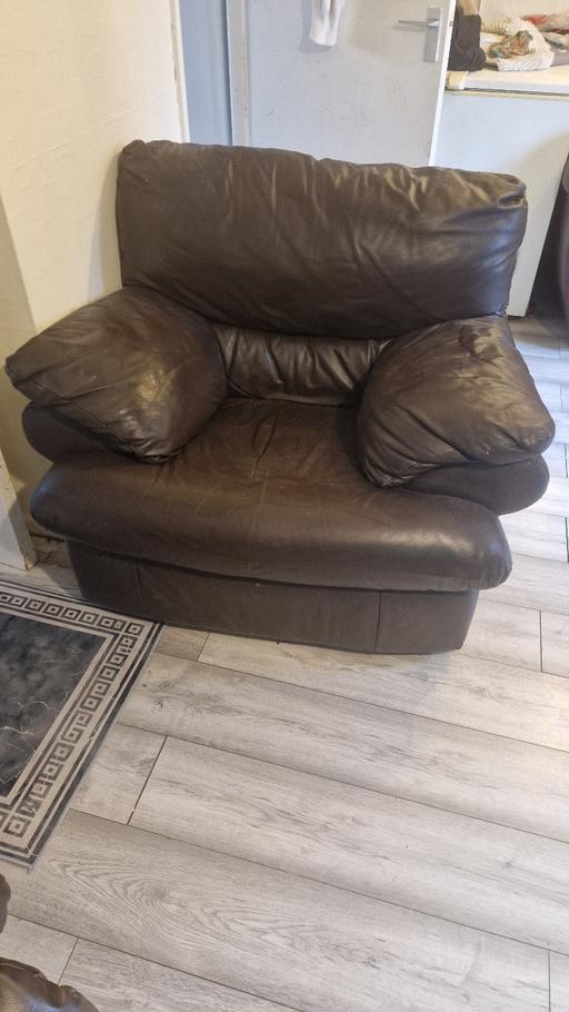 Buy & Sell Peterborough Longthorpe - Peterborough - Photos for sofa chair