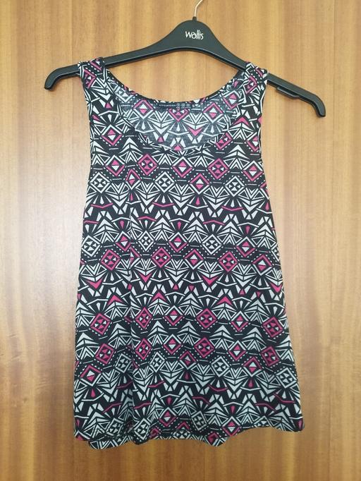 Buy & Sell South Lanarkshire Stonehouse - South Lanarkshire - Photos for Black white pink patterned tank top