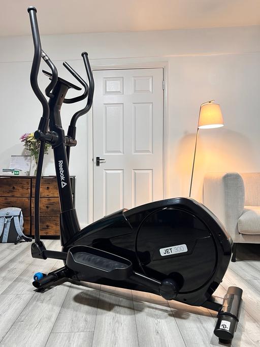 Buy & Sell Kent Gravesham - Photos for Self-Powered Reebok Jet 300 Cross Trainer