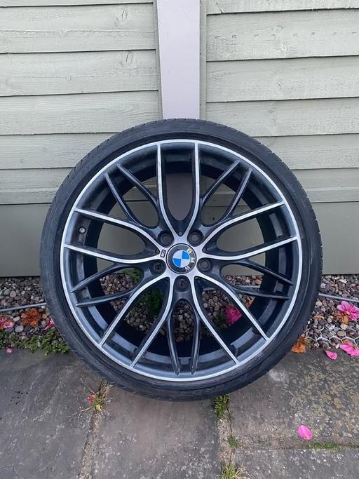 Vehicles South West London Richmond upon Thames - Photos for Bmw 405m alloy wheel 19