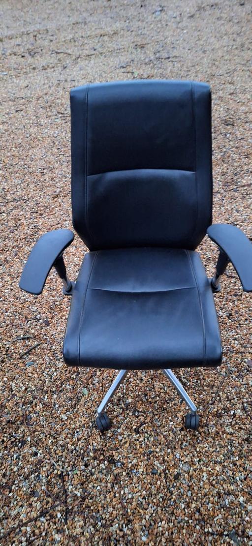 Buy & Sell Hampshire Havant - Photos for Black Executive Reclining Swivel Armchair