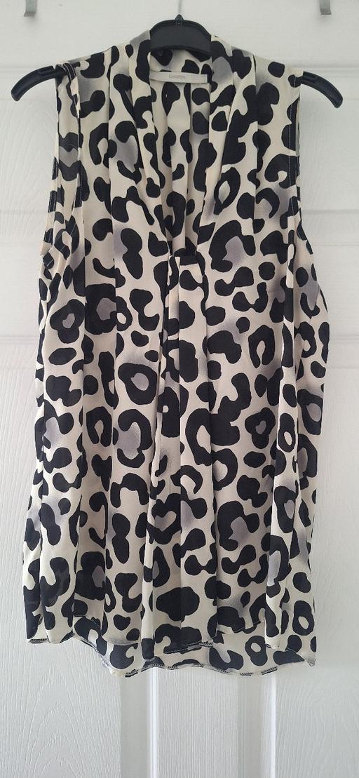 Buy & Sell Bedfordshire Central Bedfordshire - Photos for Leopard print sleeveless blouse