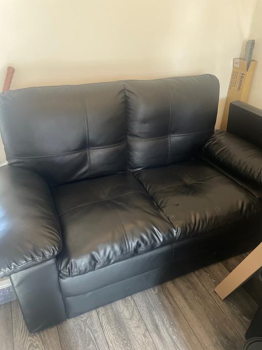 Buy & Sell South East London Penge - South East London - Photos for 2 seater sofa