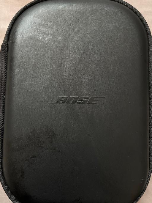 Buy & Sell South West London Kingston upon Thames - Photos for Headphone case Bose