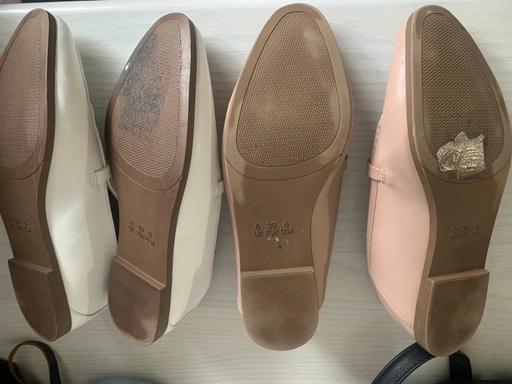 Buy & Sell West Midlands Sandwell - Photos for Flat shoes, white and tan