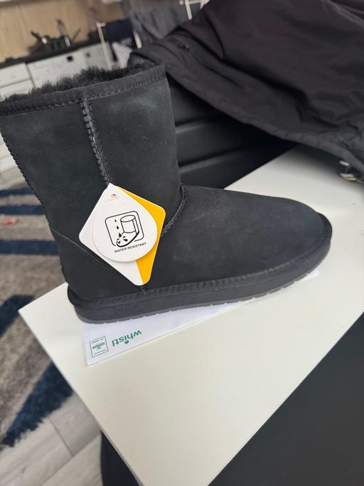 Buy & Sell South East London Catford - South East London - Photos for Ugg boots