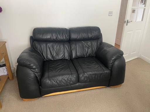 Buy & Sell West Midlands Dudley - Photos for 3 & 2 Seater & footstool/puff black leather