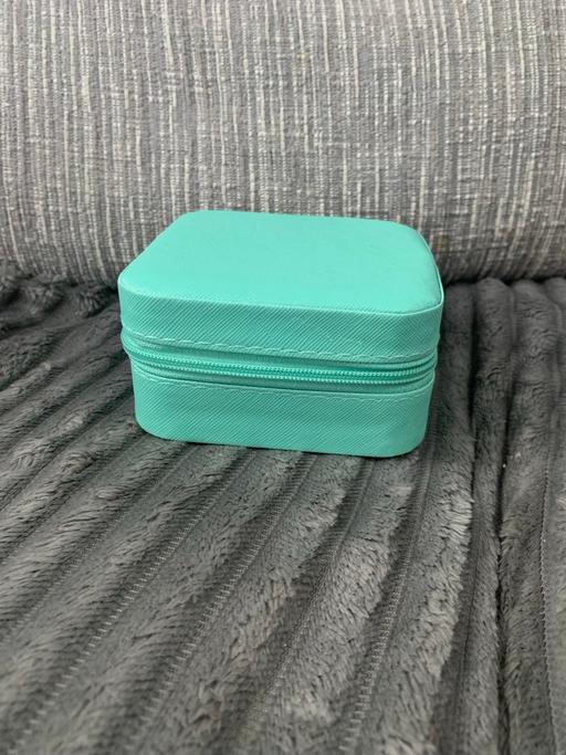 Buy & Sell South West London Norbury - South West London - Photos for Leather type travel jewellery box