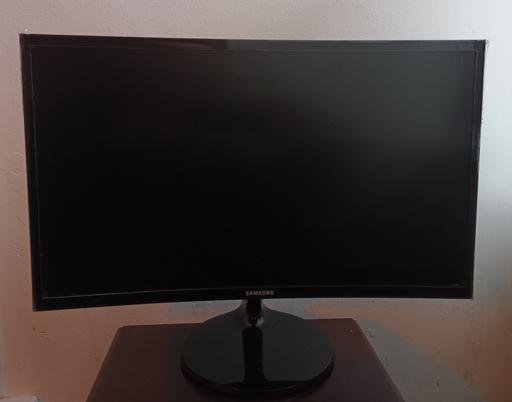 Buy & Sell West Midlands Birmingham - Photos for Samsung Essential Curved 24'' Monitor CF390