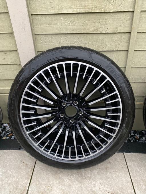 Vehicles South West London Richmond upon Thames - Photos for Mercedes eqc alloy wheel 20