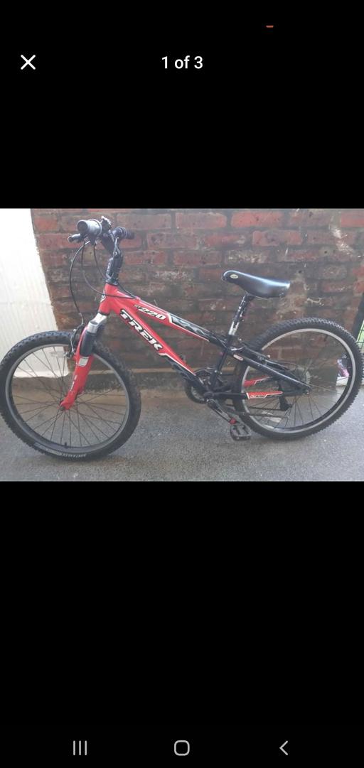 Buy & Sell South West London Nine Elms - South West London - Photos for Trek Mountain bike 12 years old