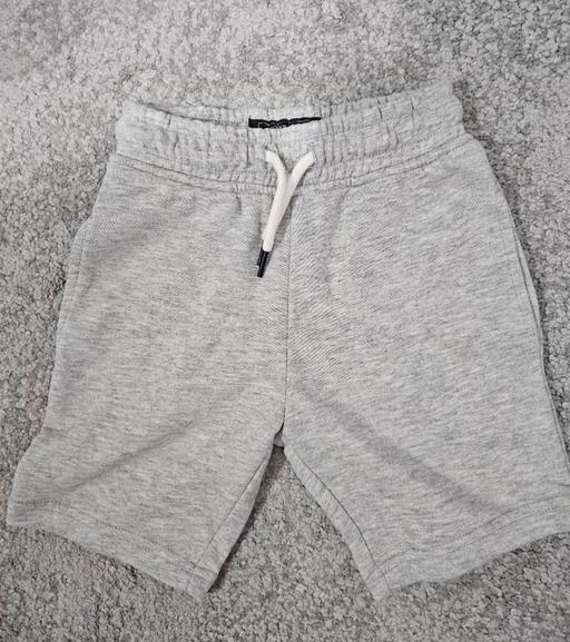 Buy & Sell Halton Weston Point - Watford - Photos for Age 5 NEXT grey shorts