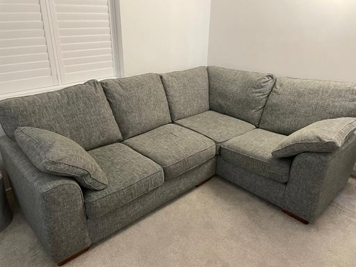 Buy & Sell Surrey Runnymede - Photos for Marks and Spencer - Small corner sofa