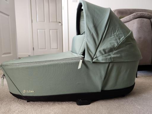 Buy & Sell Bedfordshire Central Bedfordshire - Photos for Cybex Priam Carrycot in Leaf Green colour