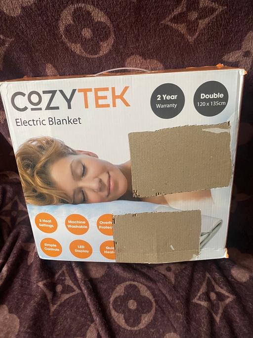 Buy & Sell Derbyshire Bolsover - Photos for Heated blanket