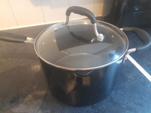 Buy & Sell Cardiff Saint Mellons - Cardiff - Photos for Marks Spencers large saucepan