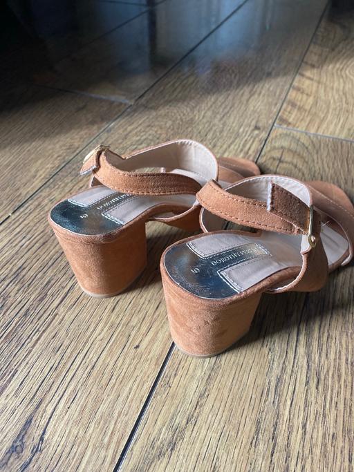 Buy & Sell Warwickshire Nuneaton and Bedworth - Photos for Dorothy Perkins tan sandals brand new