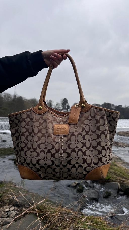 Buy & Sell Cardiff Llandaff - Cardiff - Photos for Coach Signature canvas Bleecker tote bag