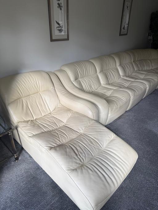 Buy & Sell Worcestershire Bromsgrove - Photos for Cream leather corner sofa