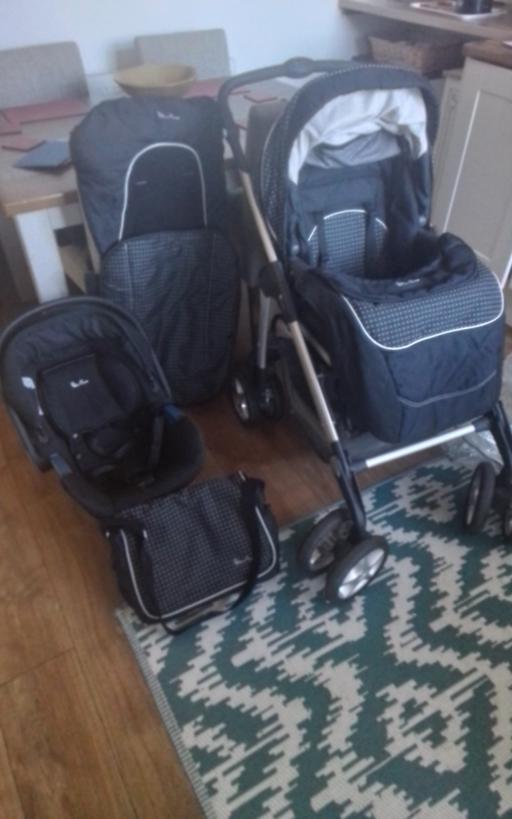 Buy & Sell Greater Manchester Wigan - Photos for SILVER CROSS PRAM + ACCESSORIES