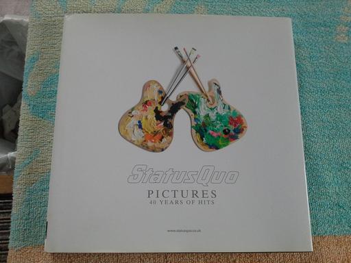 Buy & Sell Kent Tunbridge Wells - Photos for STATUS QUO. EARBOOK