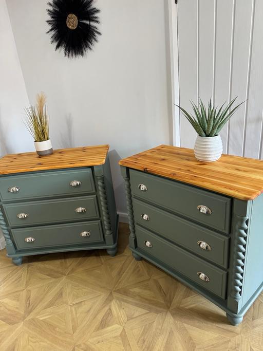 Buy & Sell Worcestershire Wyre Forest - Photos for Solid pine matching chest of drawers