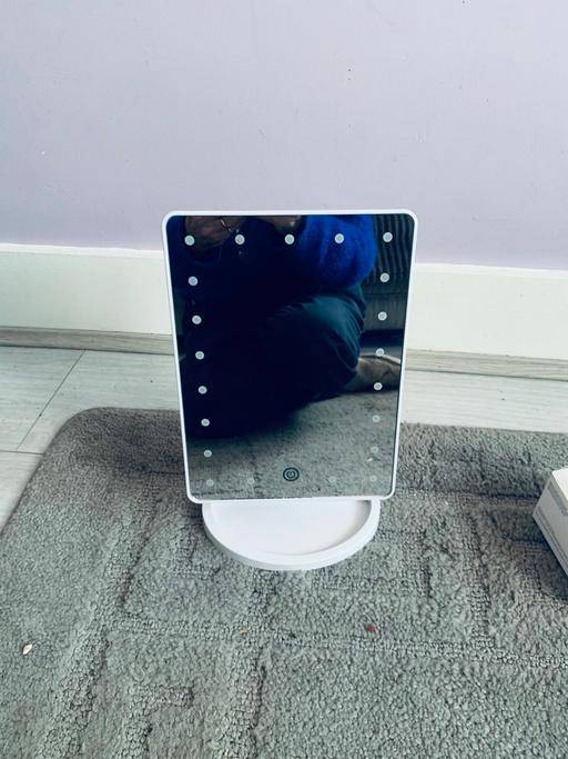 Buy & Sell South West London Norbury - South West London - Photos for Light up mirror