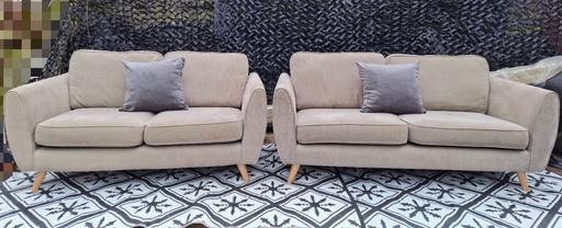 Buy & Sell West Midlands Wolverhampton - Photos for Beige DFS Aurora Sofas..Free 🚚 Wolves