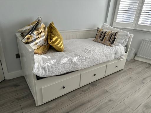 Buy & Sell South East London Colyers - South East London - Photos for IKEA Hemnes Day-bed White with Mattress