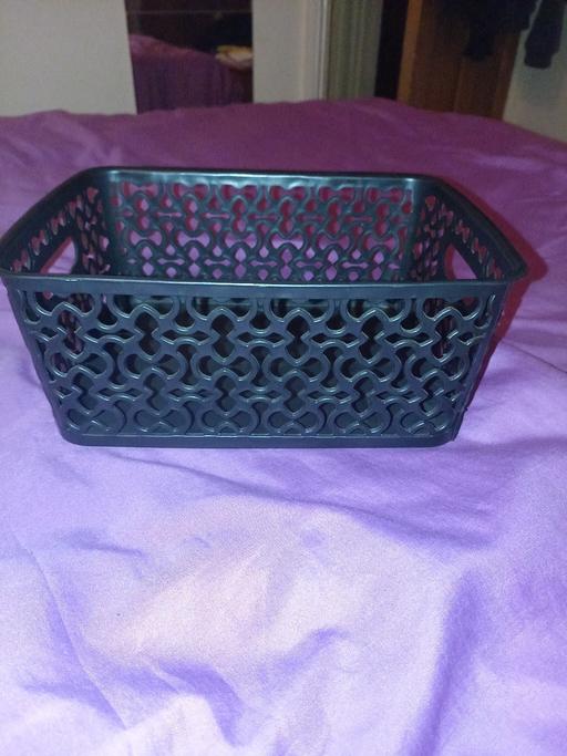 Buy & Sell Kent Folkestone and Hythe - Photos for small black basket