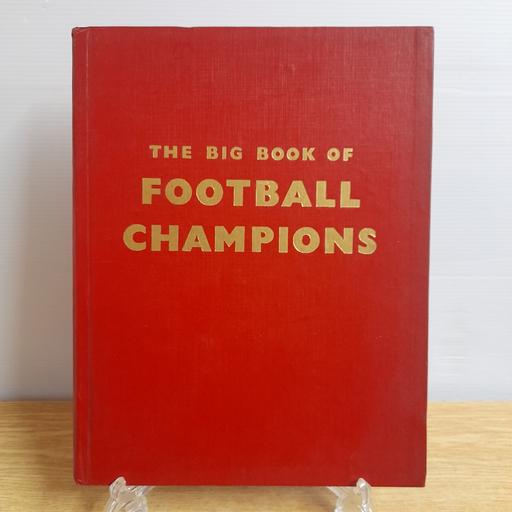 Buy & Sell Lancashire South Ribble - Photos for VINTAGE FOOTBALL BOOK