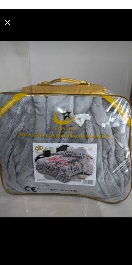 Buy & Sell East London Maryland - East London - Photos for MoonStar Luxury Faux Fur Mink Bed Blanket 