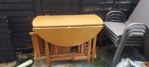 Buy & Sell East London Lower Clapton - East London - Photos for table with chairs, 2x dog beds & xl dog cage