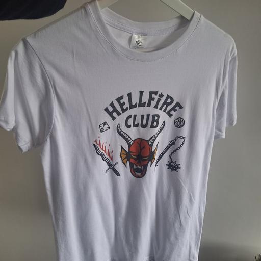 Buy & Sell West Midlands Walsall - Photos for White logo printed tshirt top xs hellfire