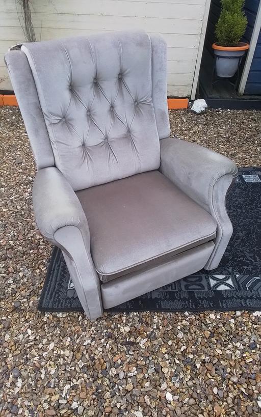 Buy & Sell Greater Manchester Wigan - Photos for RECLINING ARM CHAIR