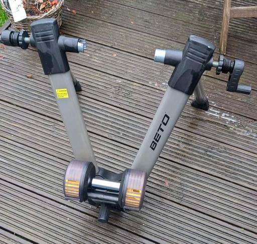 Buy & Sell Surrey Elmbridge - Photos for Bicycle Indoor Resistance Trainer