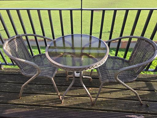 Buy & Sell Essex Chelmsford - Photos for Outdoor table and chairs