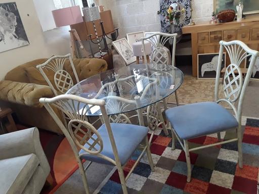 Buy & Sell Greater Manchester Tameside - Photos for Lovely glass dining table & 4 metal chairs