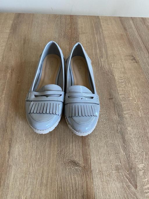 Buy & Sell West Midlands Birmingham - Photos for Women’s size 4 grey patent shoes